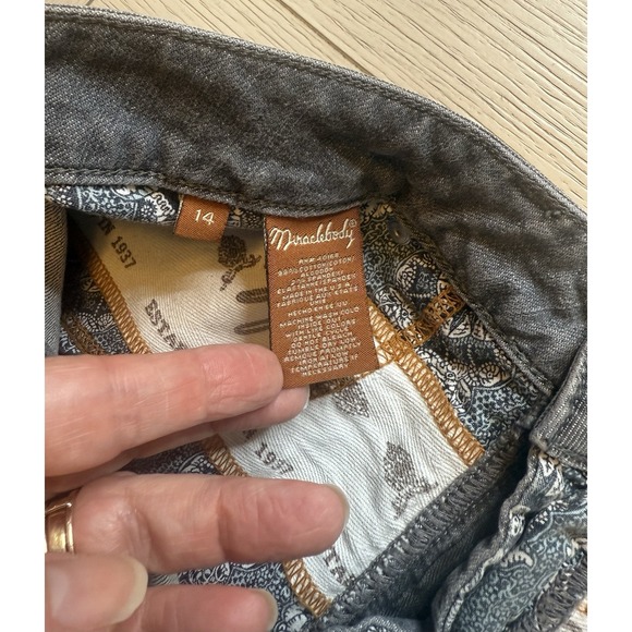 Miracle Body‎ Ladies Flare Leg Gray Jeans W/ Rhinestones On Back Pockets. Sz 14 - Picture 4 of 10